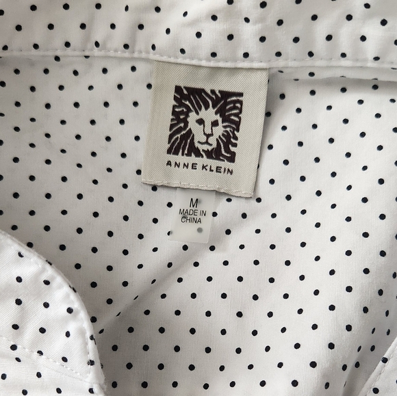 Anne Klein White Poka Dot Casual Button Down Shirt. - Picture 3 of 7